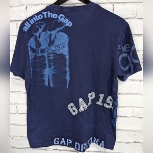GAP T-shirt